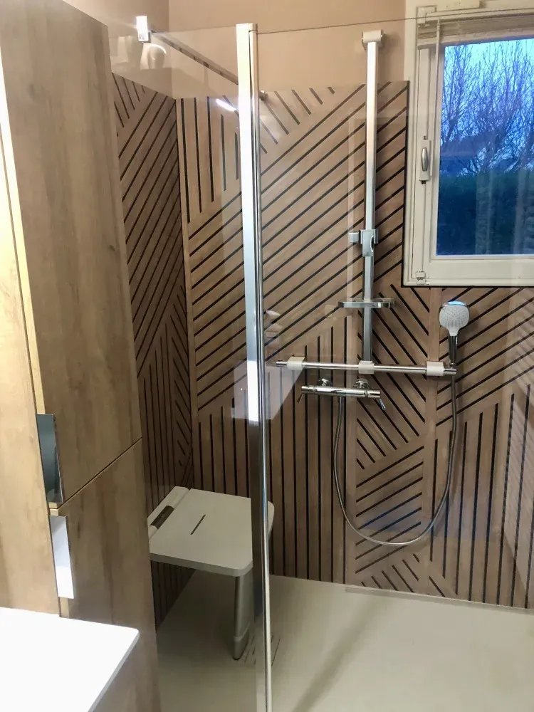 Salle de bains à Beauchamp